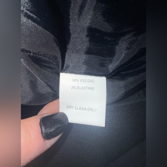 Trina Turk. Black Knit Belted Jacket w/Gold Buttons. Size 4. - Picture 6 of 6